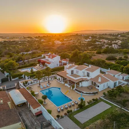 Villa With Private Heatable Pool Albufeira